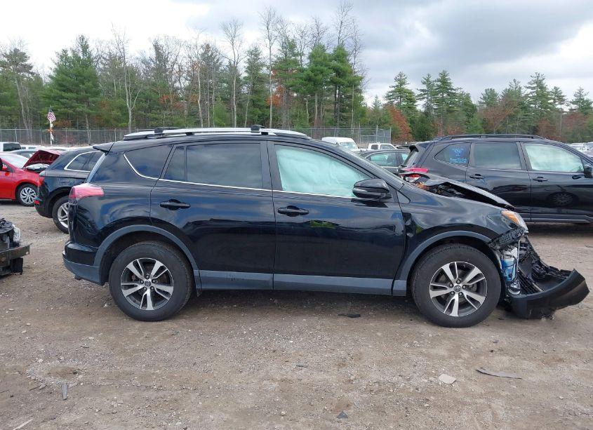 Photo 13 of 2018 Toyota Rav4 ADVENTURE/XLE (VIN 2T3RFREV1JW738515)