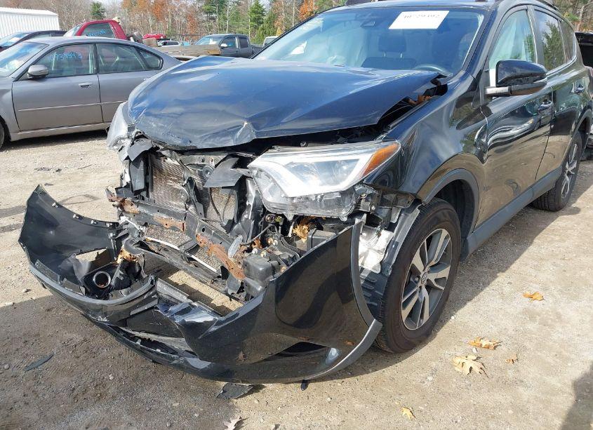 Photo 18 of 2018 Toyota Rav4 ADVENTURE/XLE (VIN 2T3RFREV1JW738515)