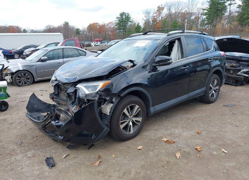 Photo 2 of 2018 Toyota Rav4 ADVENTURE/XLE (VIN 2T3RFREV1JW738515)