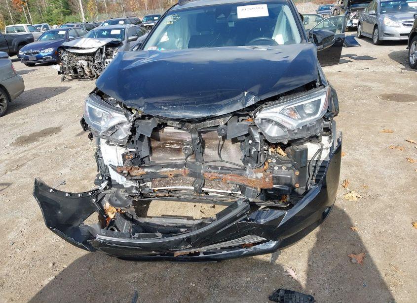 Photo 6 of 2018 Toyota Rav4 ADVENTURE/XLE (VIN 2T3RFREV1JW738515)