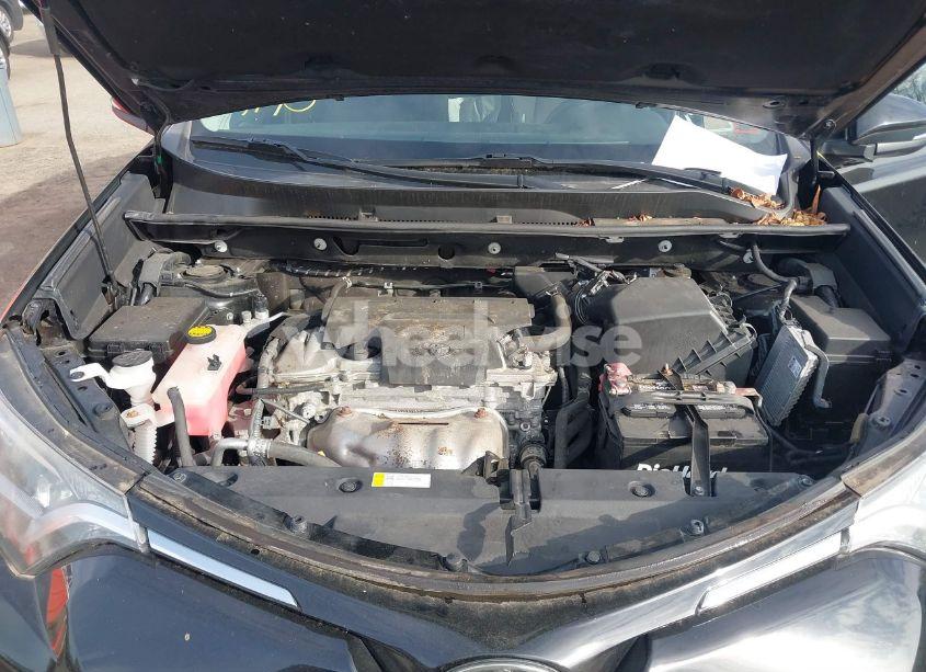 Photo 10 of 2018 Toyota Rav4 ADVENTURE/XLE (VIN 2T3RFREV1JW763012)