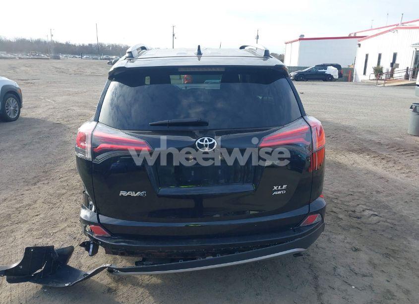 Photo 16 of 2018 Toyota Rav4 ADVENTURE/XLE (VIN 2T3RFREV1JW763012)