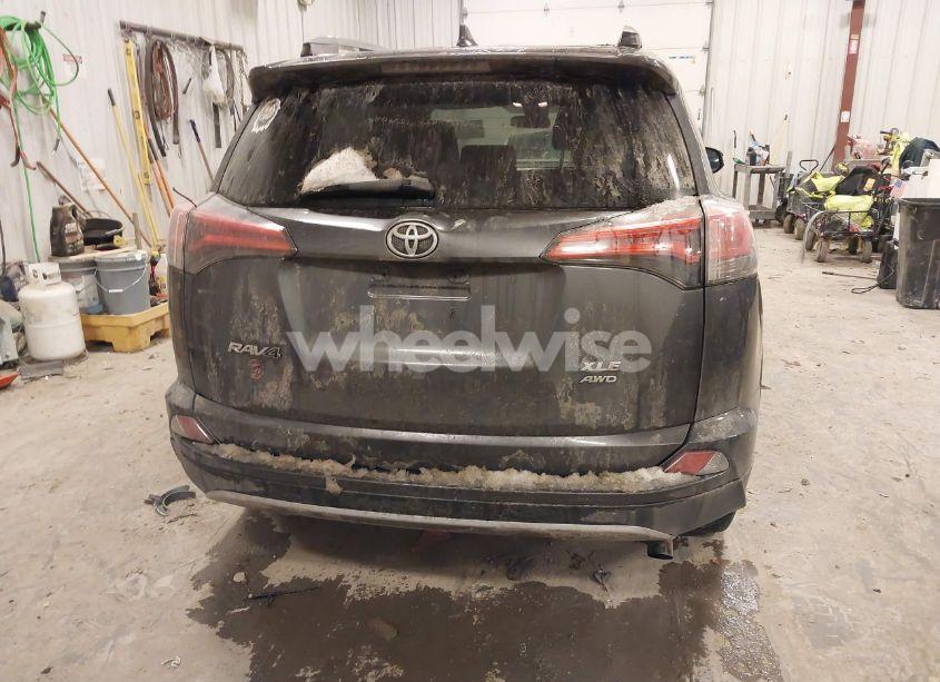 Photo 16 of 2018 Toyota Rav4 ADVENTURE/XLE (VIN 2T3RFREV1JW788704)