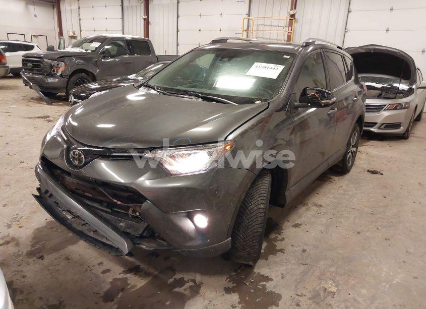 Photo 2 of 2018 Toyota Rav4 ADVENTURE/XLE (VIN 2T3RFREV1JW788704)