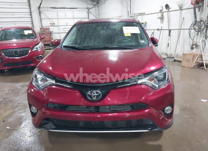 Photo 11 of 2018 Toyota Rav4 XLE (VIN 2T3RFREV1JW793515)