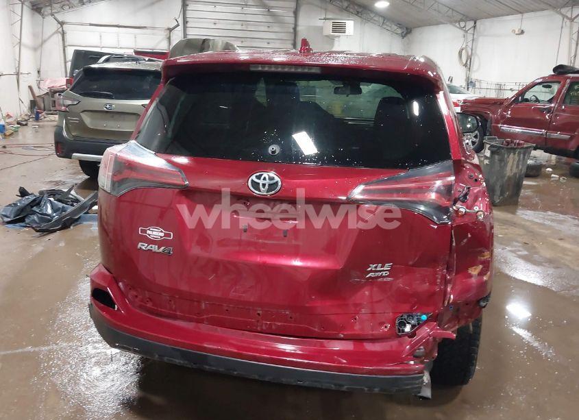 Photo 15 of 2018 Toyota Rav4 XLE (VIN 2T3RFREV1JW793515)