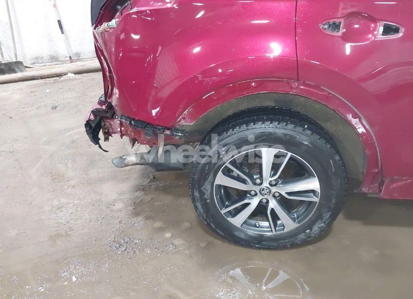 Photo 16 of 2018 Toyota Rav4 XLE (VIN 2T3RFREV1JW793515)