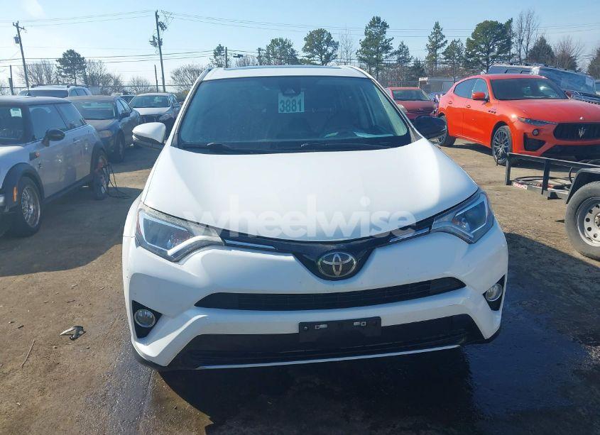 Photo 12 of 2018 Toyota Rav4 XLE (VIN 2T3RFREV1JW806022)