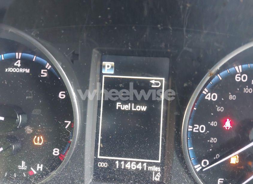 Photo 15 of 2018 Toyota Rav4 XLE (VIN 2T3RFREV1JW806022)