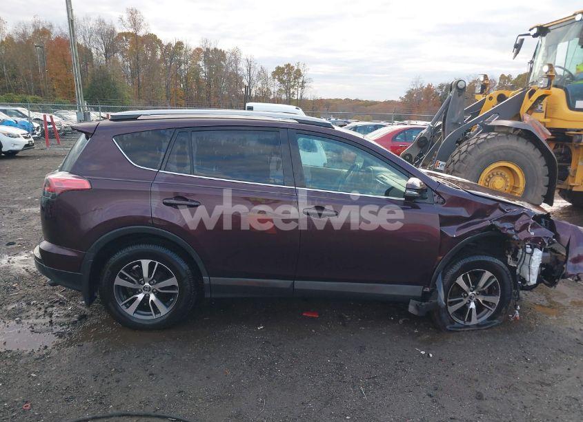Photo 14 of 2018 Toyota Rav4 ADVENTURE/XLE (VIN 2T3RFREV1JW839196)