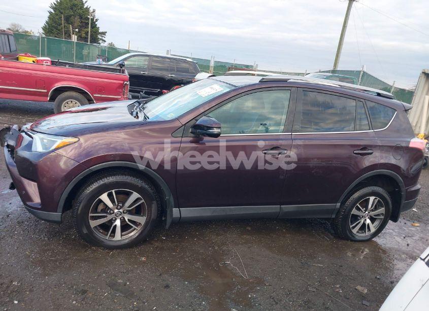 Photo 15 of 2018 Toyota Rav4 ADVENTURE/XLE (VIN 2T3RFREV1JW839196)