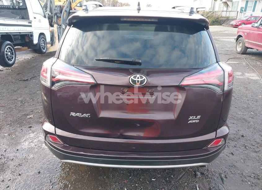 Photo 17 of 2018 Toyota Rav4 ADVENTURE/XLE (VIN 2T3RFREV1JW839196)