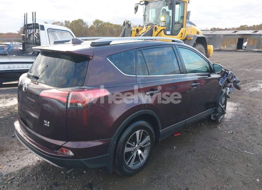 Photo 4 of 2018 Toyota Rav4 ADVENTURE/XLE (VIN 2T3RFREV1JW839196)
