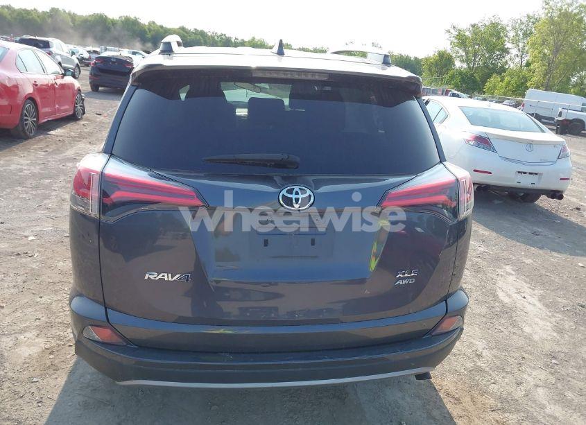 Photo 17 of 2018 Toyota Rav4 XLE (VIN 2T3RFREV1JW851476)