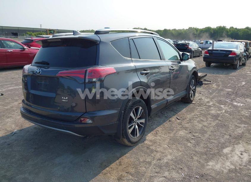 Photo 4 of 2018 Toyota Rav4 XLE (VIN 2T3RFREV1JW851476)