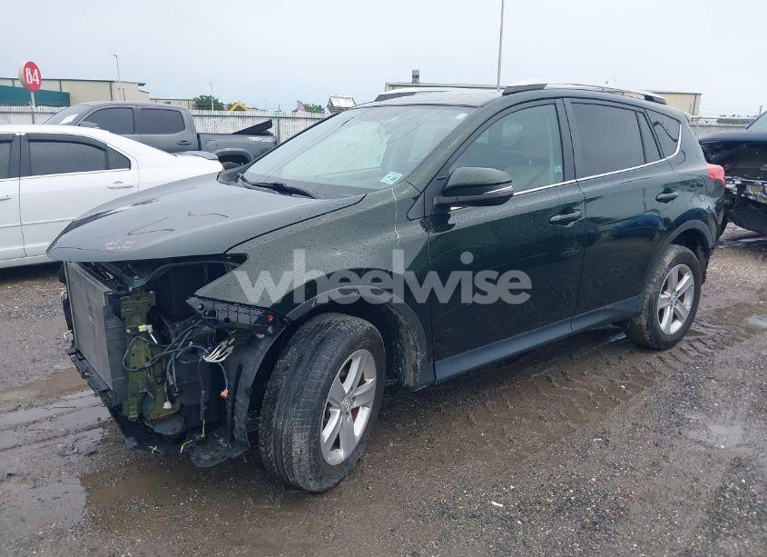 Photo 2 of 2013 Toyota Rav4 XLE (VIN 2T3RFREV2DW093538)