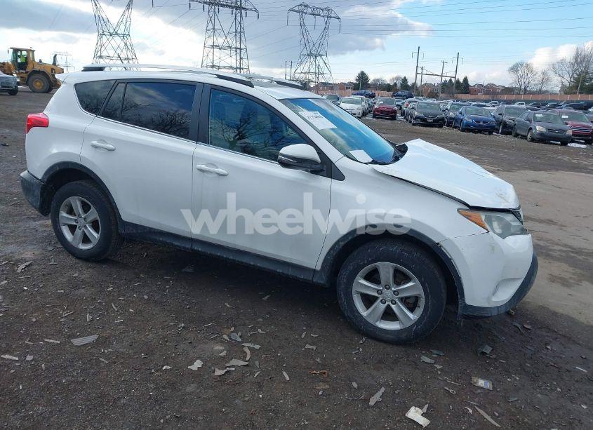2013 Toyota Rav4 XLE (VIN 2T3RFREV2DW099551) main photo