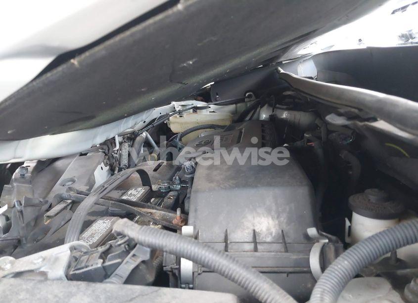 Photo 10 of 2013 Toyota Rav4 XLE (VIN 2T3RFREV2DW099551)