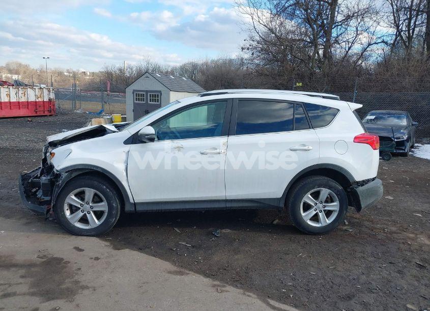 Photo 14 of 2013 Toyota Rav4 XLE (VIN 2T3RFREV2DW099551)
