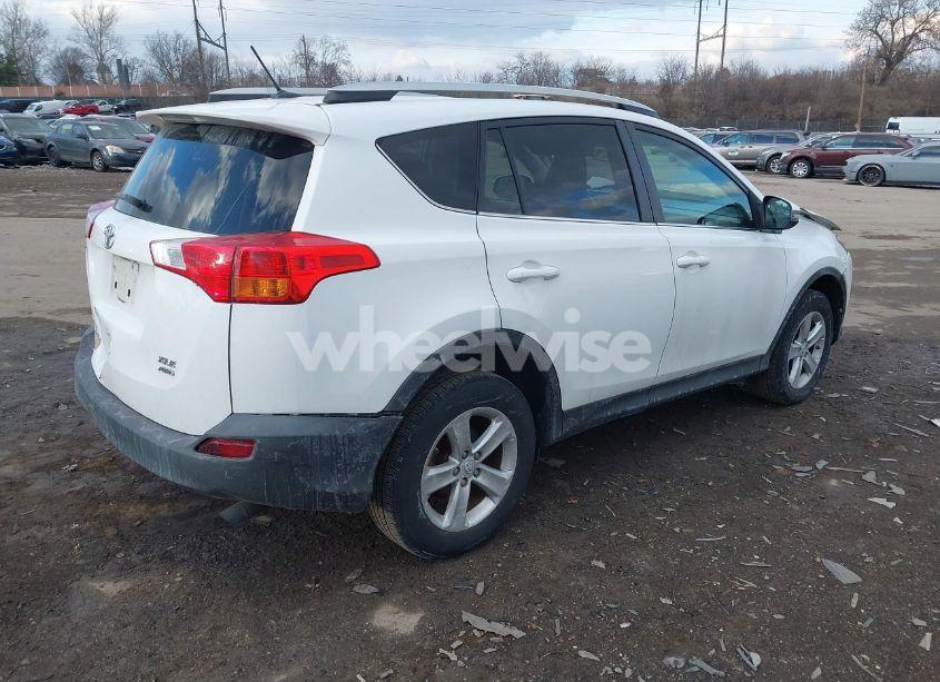 Photo 4 of 2013 Toyota Rav4 XLE (VIN 2T3RFREV2DW099551)