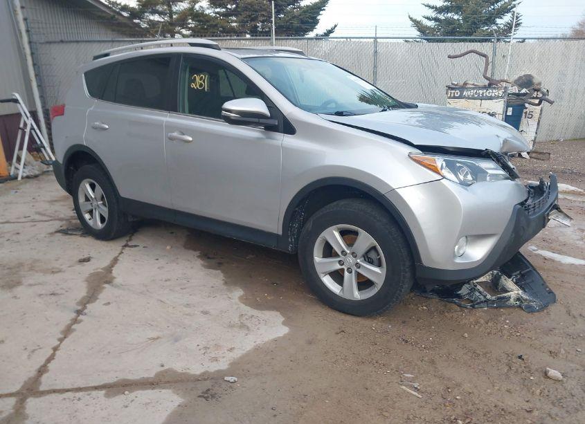 2014 Toyota Rav4 XLE (VIN 2T3RFREV2EW179790) main photo