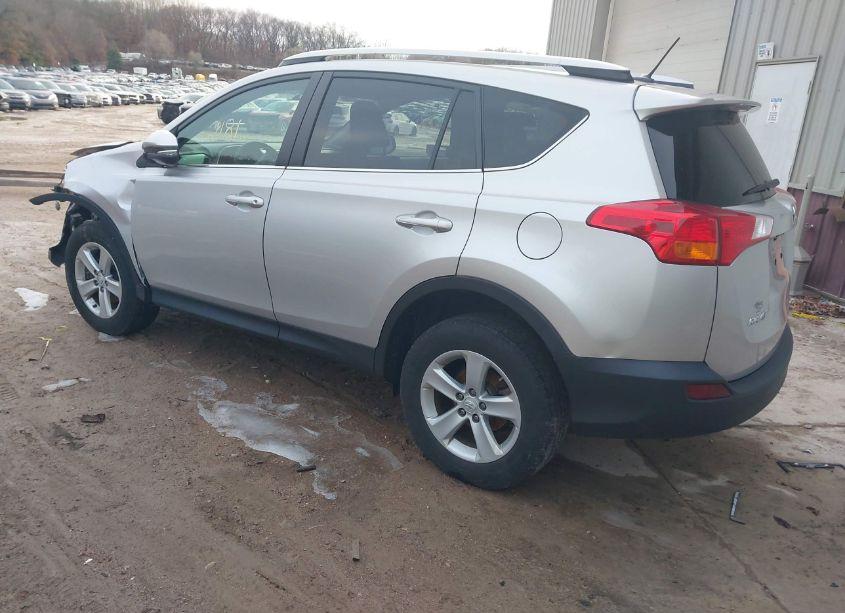 Photo 3 of 2014 Toyota Rav4 XLE (VIN 2T3RFREV2EW179790)