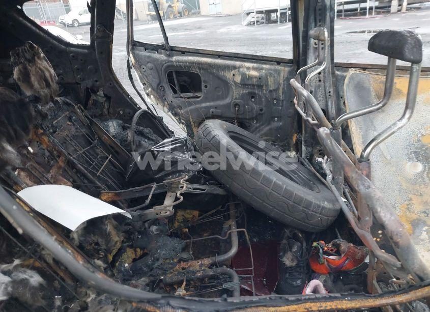 Photo 8 of 2014 Toyota Rav4 XLE (VIN 2T3RFREV2EW202260)