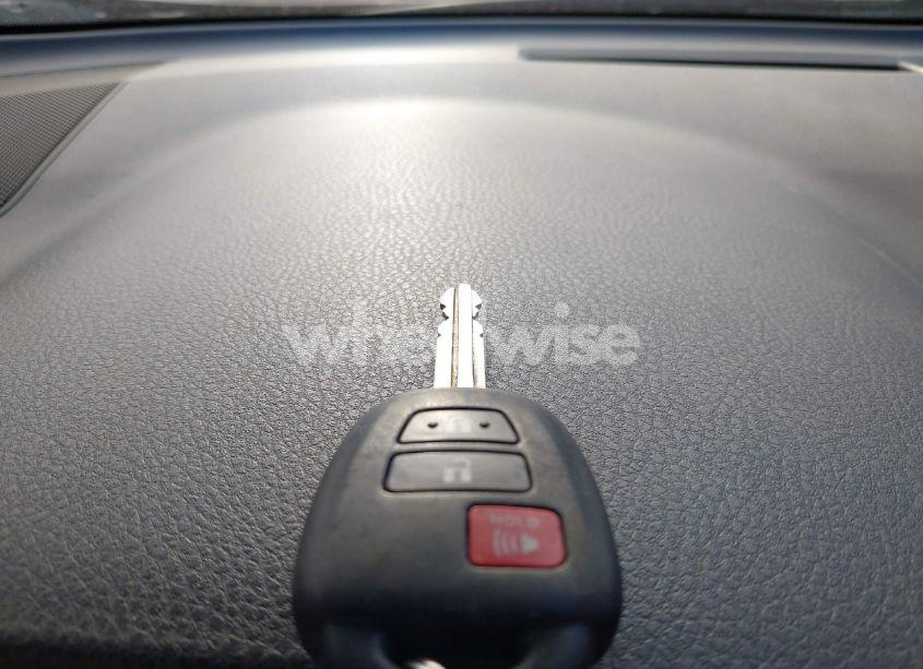 Photo 11 of 2015 Toyota Rav4 XLE (VIN 2T3RFREV2FW230559)