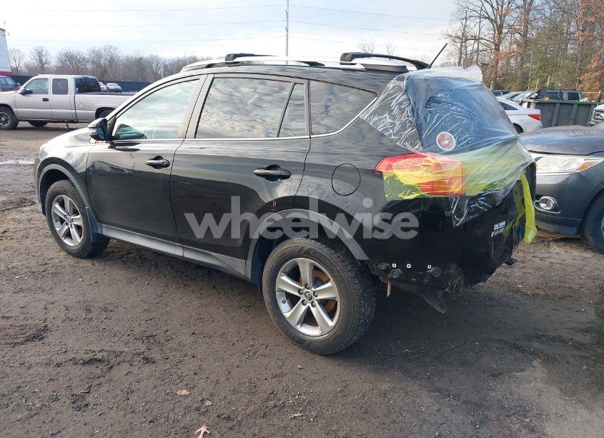 Photo 3 of 2015 Toyota Rav4 XLE (VIN 2T3RFREV2FW230559)