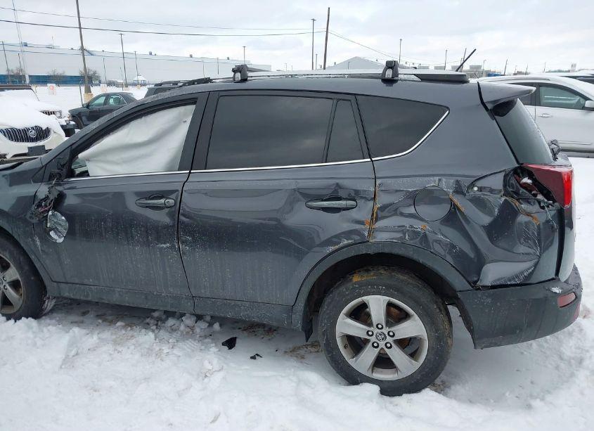 Photo 19 of 2015 Toyota Rav4 XLE (VIN 2T3RFREV2FW262539)