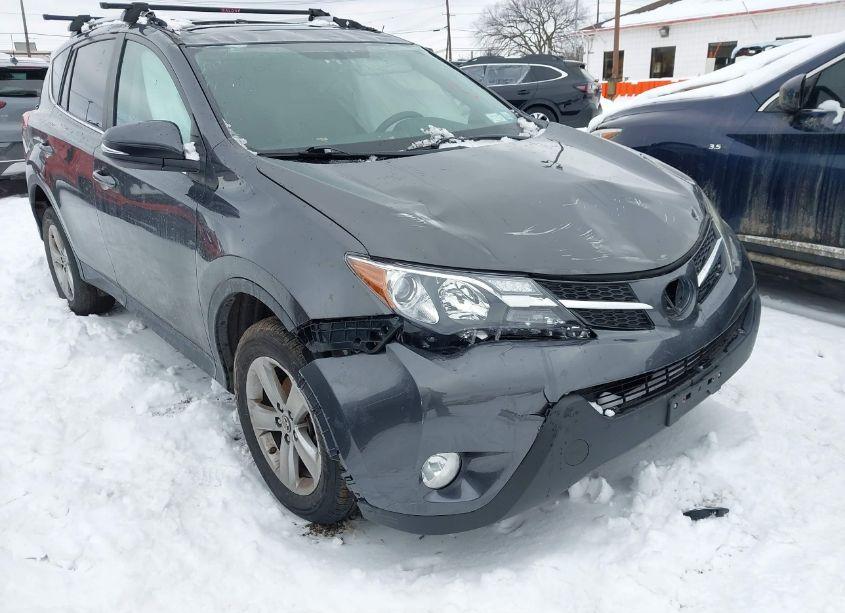 Photo 6 of 2015 Toyota Rav4 XLE (VIN 2T3RFREV2FW262539)