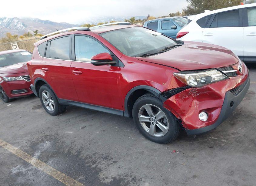2015 Toyota Rav4 XLE (VIN 2T3RFREV2FW356503) main photo