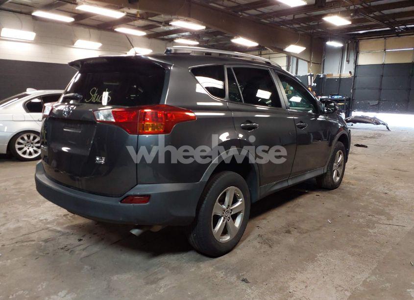 Photo 4 of 2015 Toyota Rav4 XLE (VIN 2T3RFREV2FW390280)
