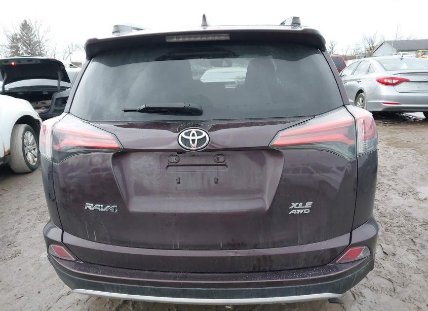Photo 16 of 2016 Toyota Rav4 XLE (VIN 2T3RFREV2GW439561)