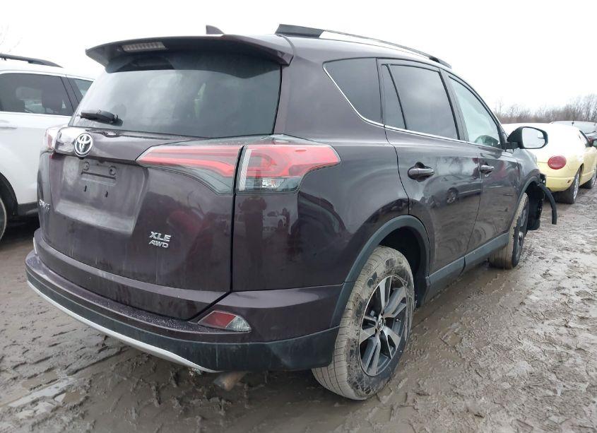 Photo 4 of 2016 Toyota Rav4 XLE (VIN 2T3RFREV2GW439561)