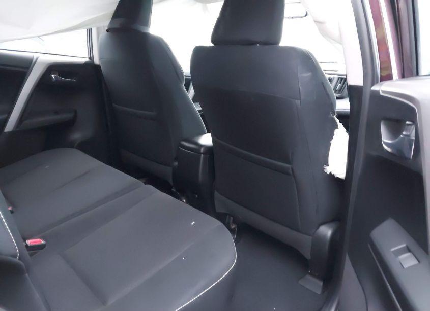 Photo 8 of 2016 Toyota Rav4 XLE (VIN 2T3RFREV2GW439561)