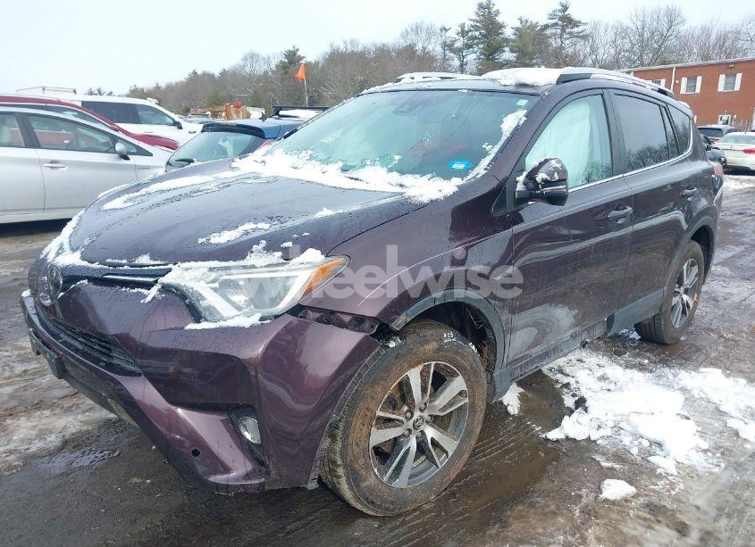 Photo 2 of 2016 Toyota Rav4 XLE (VIN 2T3RFREV2GW458000)