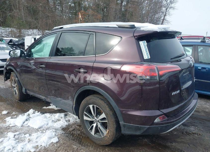 Photo 3 of 2016 Toyota Rav4 XLE (VIN 2T3RFREV2GW458000)