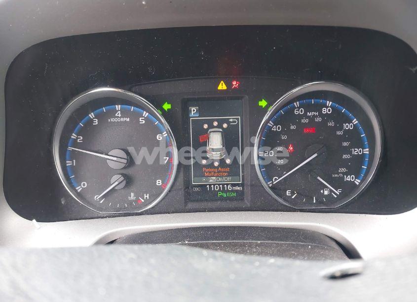 Photo 7 of 2016 Toyota Rav4 XLE (VIN 2T3RFREV2GW458000)