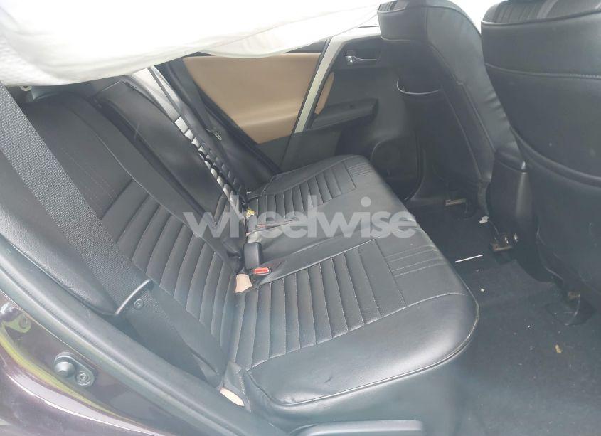 Photo 8 of 2016 Toyota Rav4 XLE (VIN 2T3RFREV2GW458000)