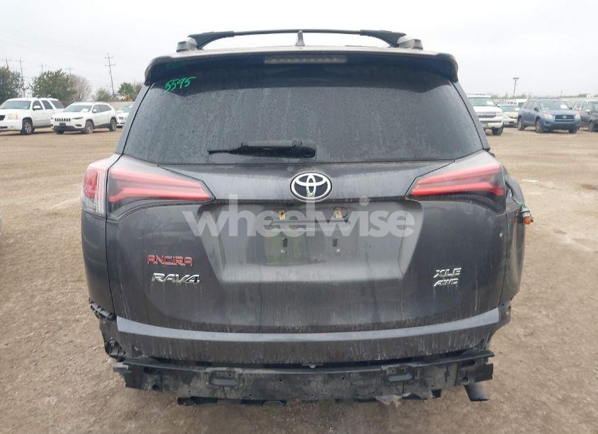 Photo 17 of 2016 Toyota Rav4 XLE (VIN 2T3RFREV2GW492714)