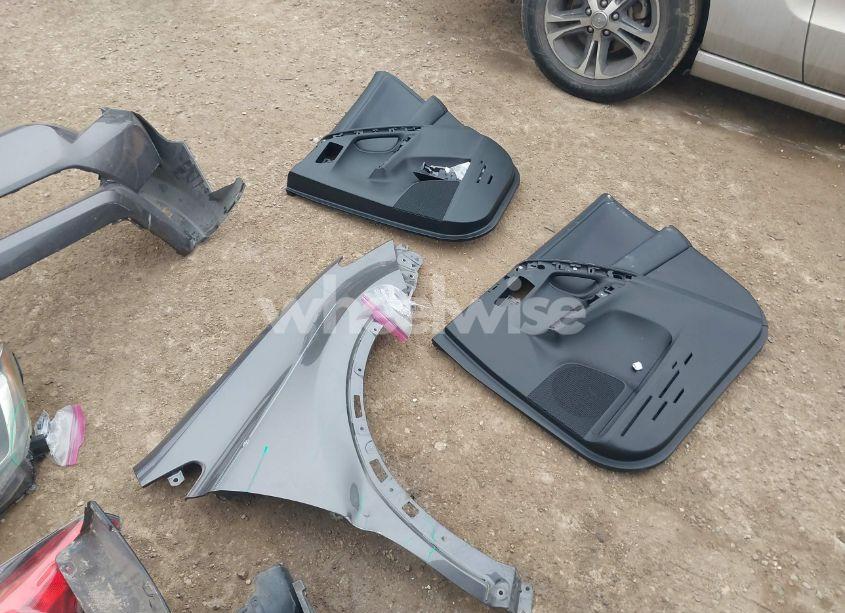 Photo 18 of 2016 Toyota Rav4 XLE (VIN 2T3RFREV2GW492714)