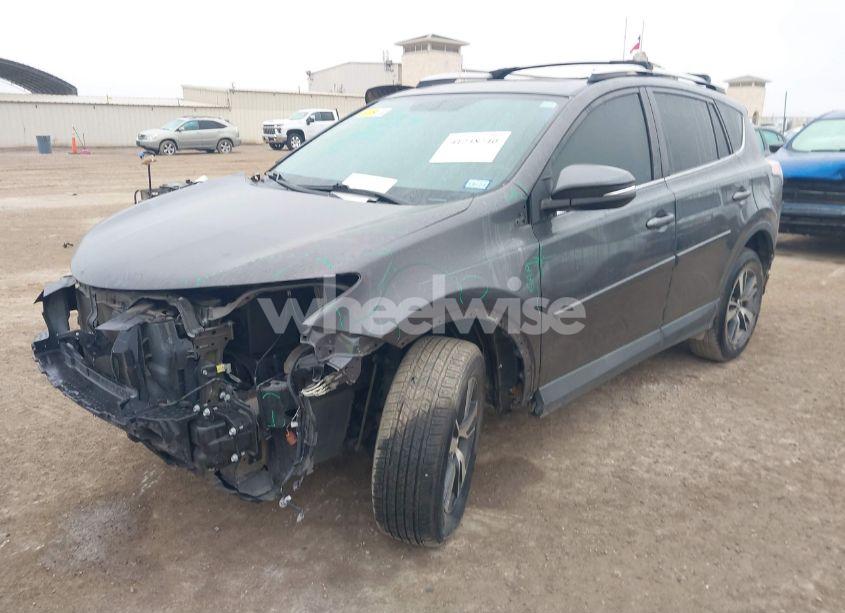 Photo 2 of 2016 Toyota Rav4 XLE (VIN 2T3RFREV2GW492714)