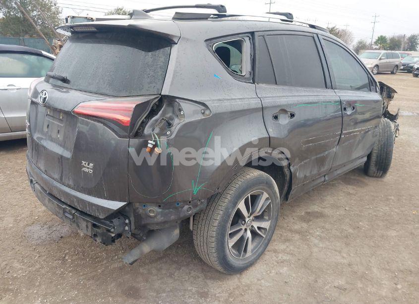 Photo 4 of 2016 Toyota Rav4 XLE (VIN 2T3RFREV2GW492714)