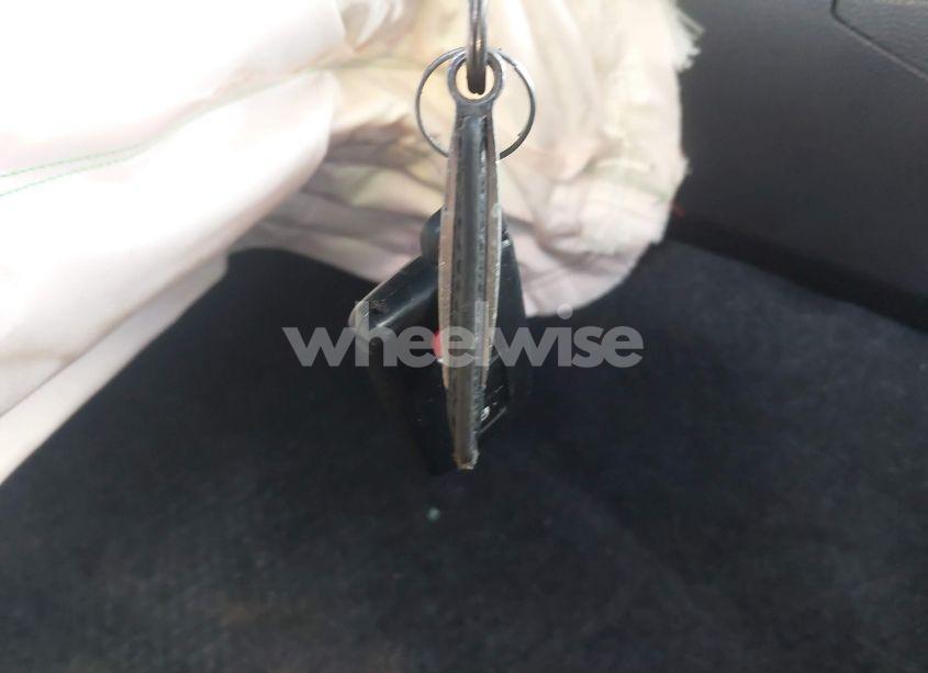 Photo 11 of 2016 Toyota Rav4 XLE (VIN 2T3RFREV2GW523265)