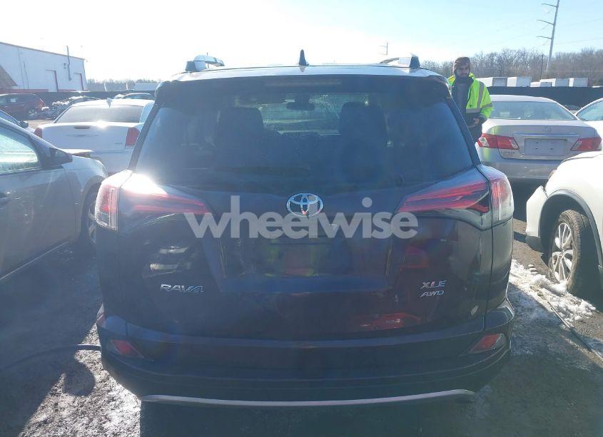 Photo 16 of 2016 Toyota Rav4 XLE (VIN 2T3RFREV2GW523265)