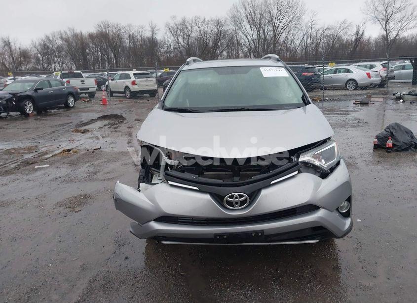 Photo 12 of 2016 Toyota Rav4 XLE (VIN 2T3RFREV2GW526344)