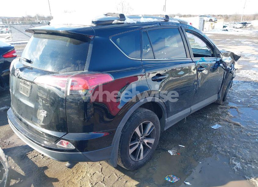 Photo 4 of 2017 Toyota Rav4 XLE (VIN 2T3RFREV2HW551505)