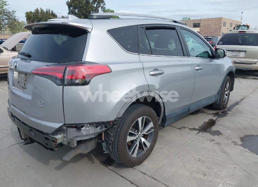 Photo 4 of 2017 Toyota Rav4 XLE (VIN 2T3RFREV2HW661051)