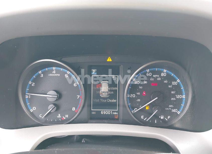 Photo 7 of 2017 Toyota Rav4 XLE (VIN 2T3RFREV2HW661051)